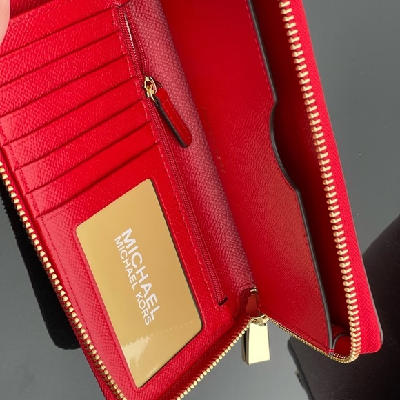 Michael kors voyager east west tote+ wallet set - Picture 8 of 11